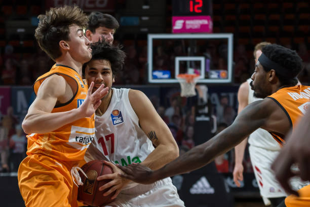 而是延伸到 而是延伸到