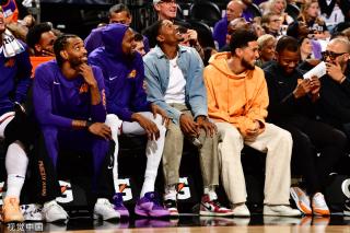 新的足球环 新的足球环