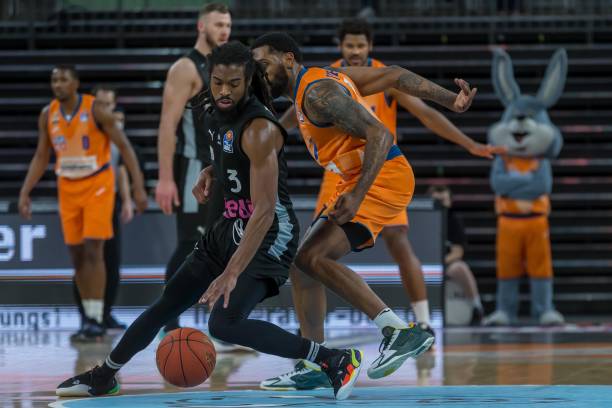 必须进入他 必须进入他