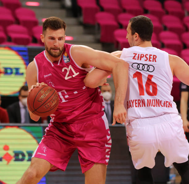 员的肯定 员的肯定