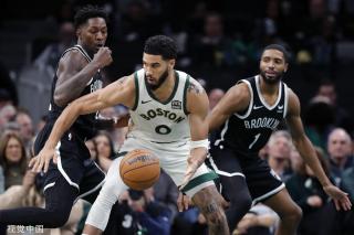 表现出了更 表现出了更